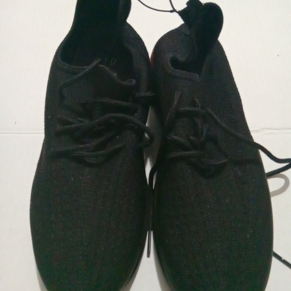 Black Sleek Knit Sneakers with Lace-Up Closure